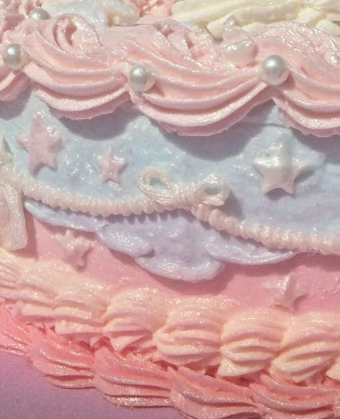 pearls on the frosting. a second slice, obviously.