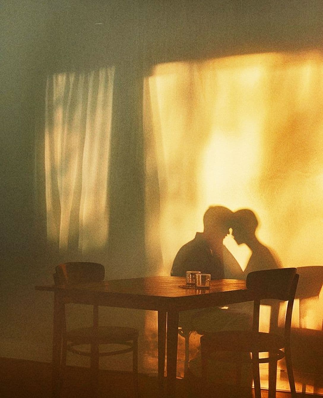 the light through the curtain did most of the talking.